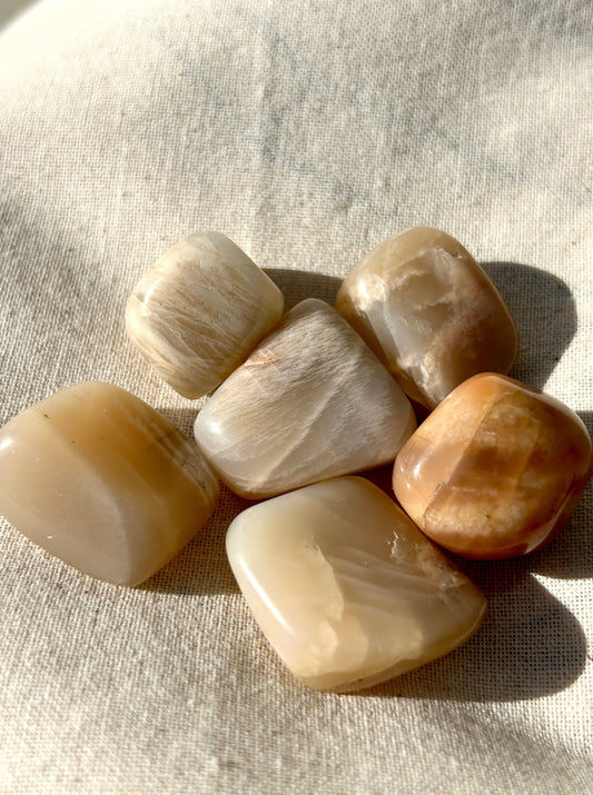 Peach Moonstone Tumble