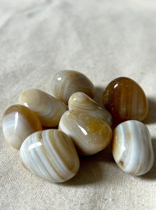 Agate tumble stone