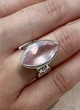 Load image into Gallery viewer, Rose Quartz Ring
