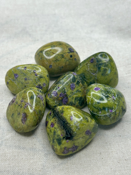 Atlantisite Serpentine Stichtite Tumble