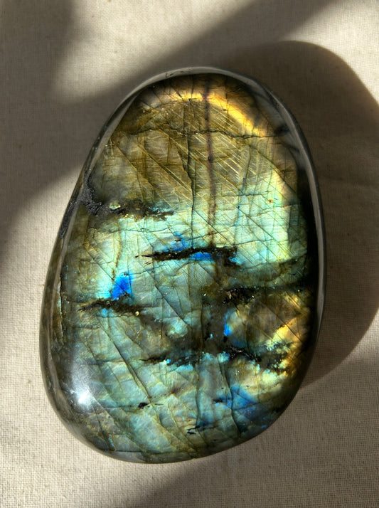 Labradorite Palmstone Extra Large