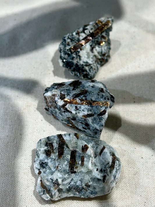 Astrophyllite Rough