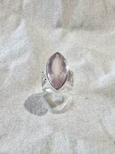 Load image into Gallery viewer, Rose Quartz Ring
