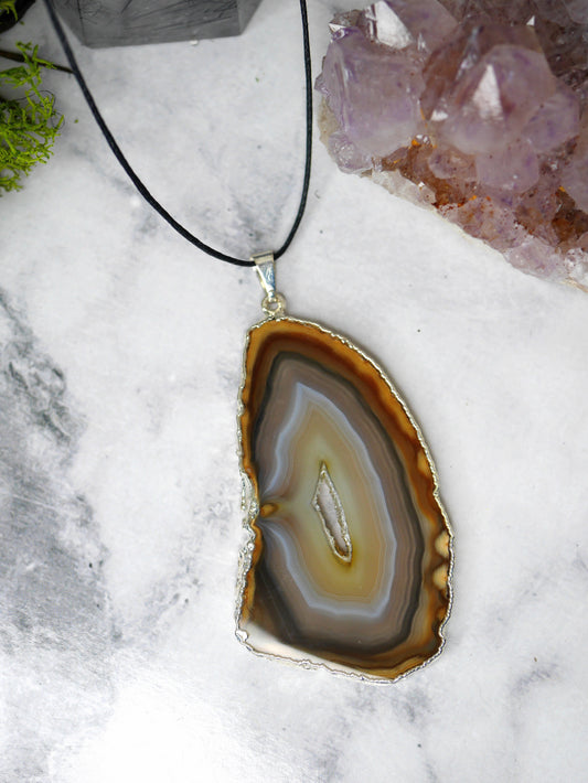 Agate slice necklace