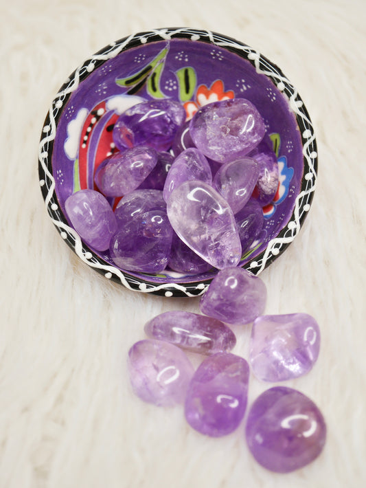 Amethyst tumbled stones