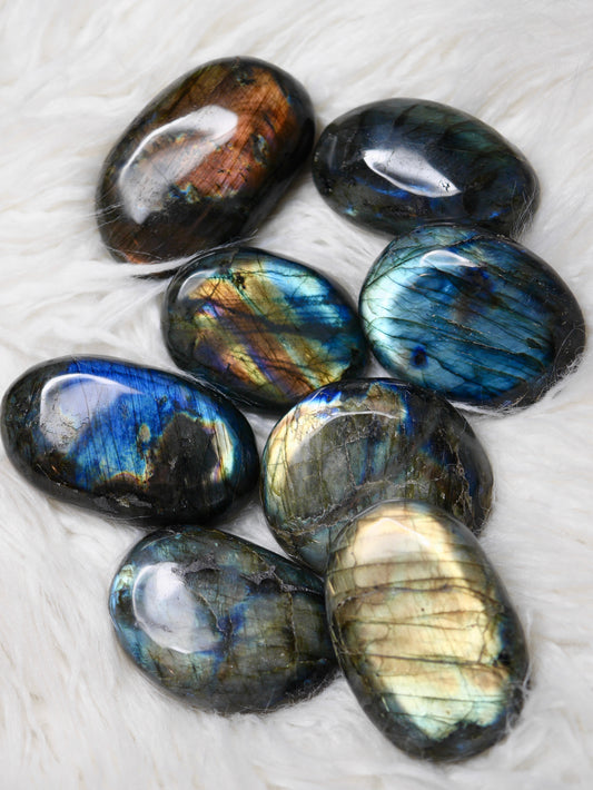 Labradorite large polished gallet A grade