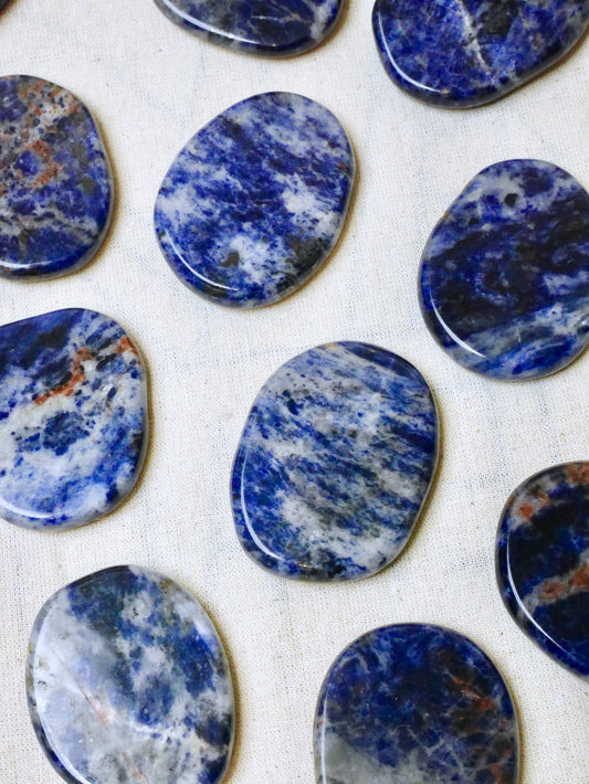 Sodalite palm stone