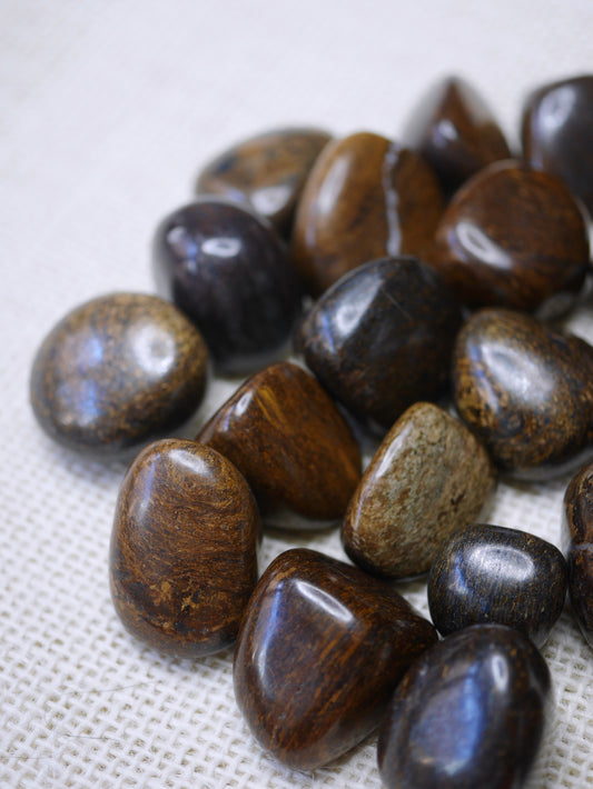 Bronzite tumbled stone