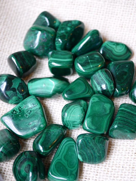 Malachite tumbled stone