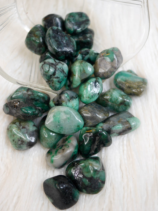 Emerald Tumbled Stone