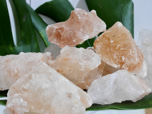 Himalayan salt chunks