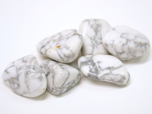 Howlite tumbled stone